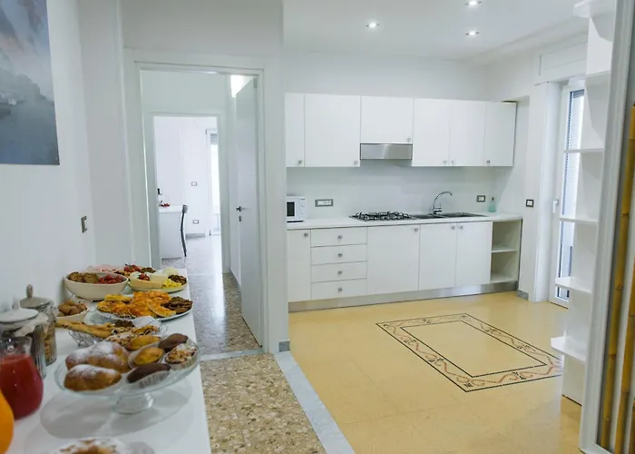 Le Terrazze Sul Mare Lido Bed & Breakfast 3*