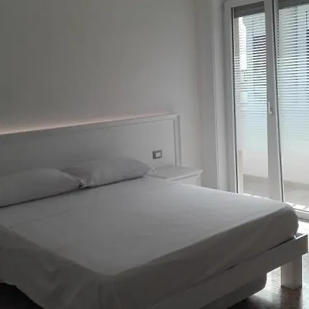 Le Terrazze Sul Mare Lido Bed & Breakfast 3*