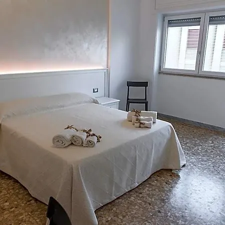 Le Terrazze Sul Mare Lido Bed & Breakfast