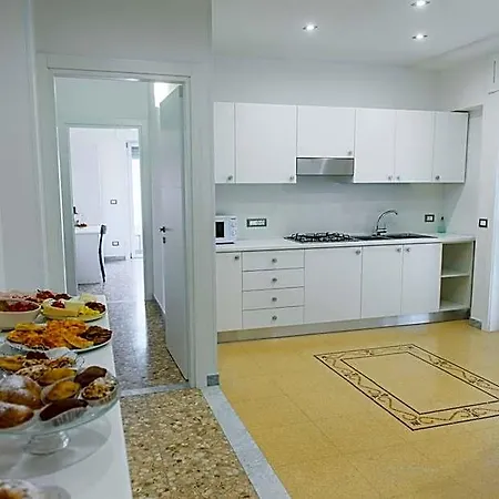 Le Terrazze Sul Mare Lido Bed & Breakfast